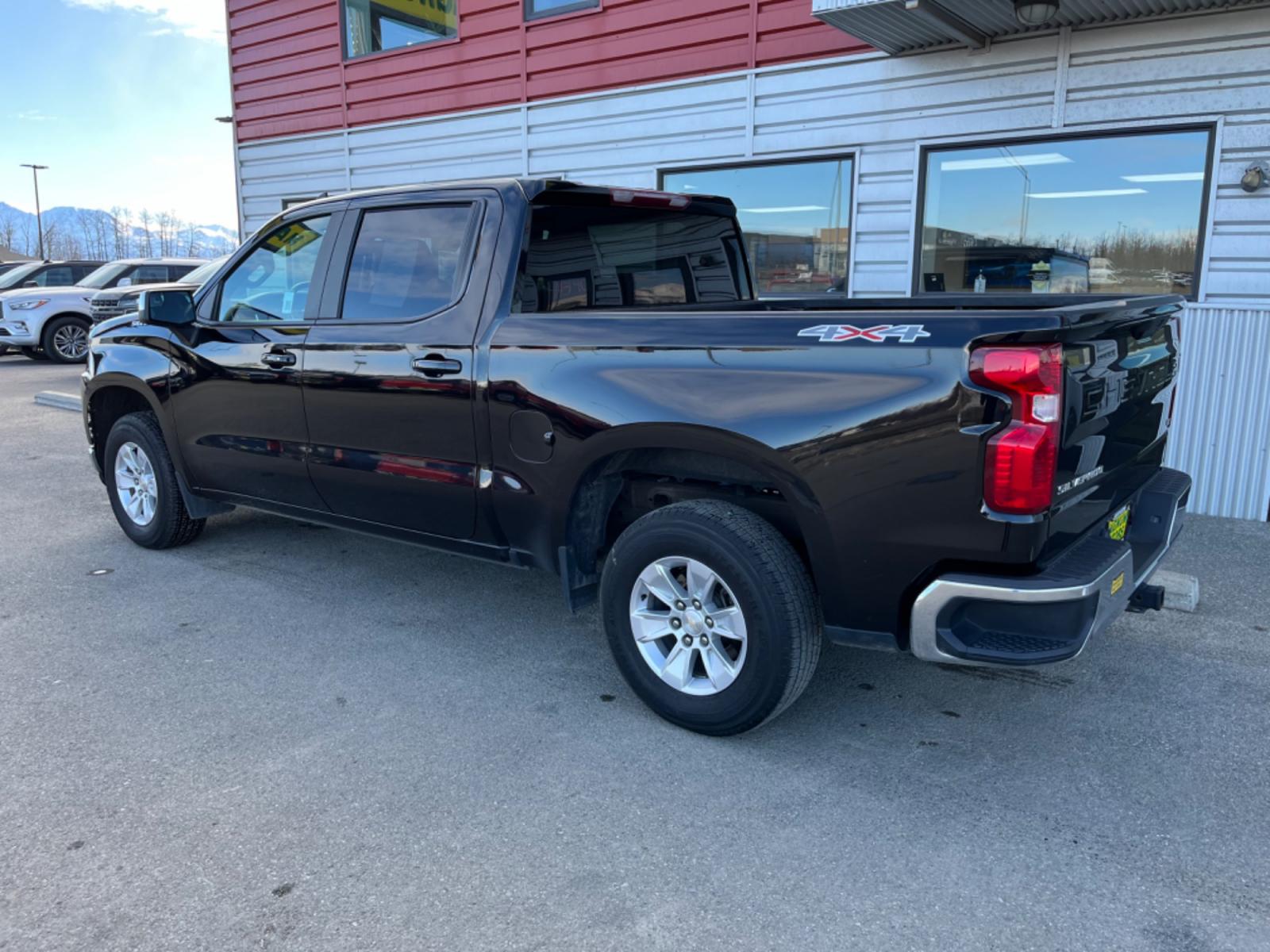 2021 BLACK /Black CHEVROLET SILVERADO 1500 LT (1GCUYDED2MZ) with an 5.3L engine, Automatic transmission, located at 1960 Industrial Drive, Wasilla, 99654, (907) 274-2277, 61.573475, -149.400146 - Photo #2
